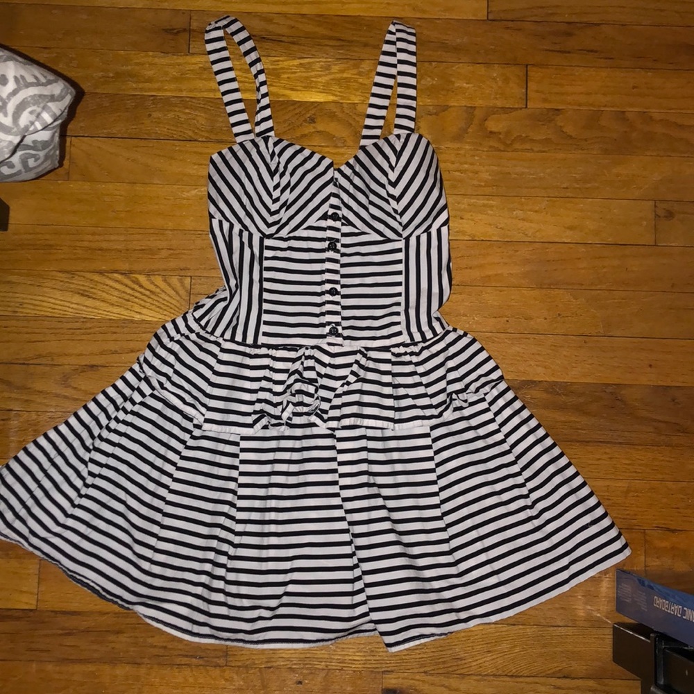 Black and white dress